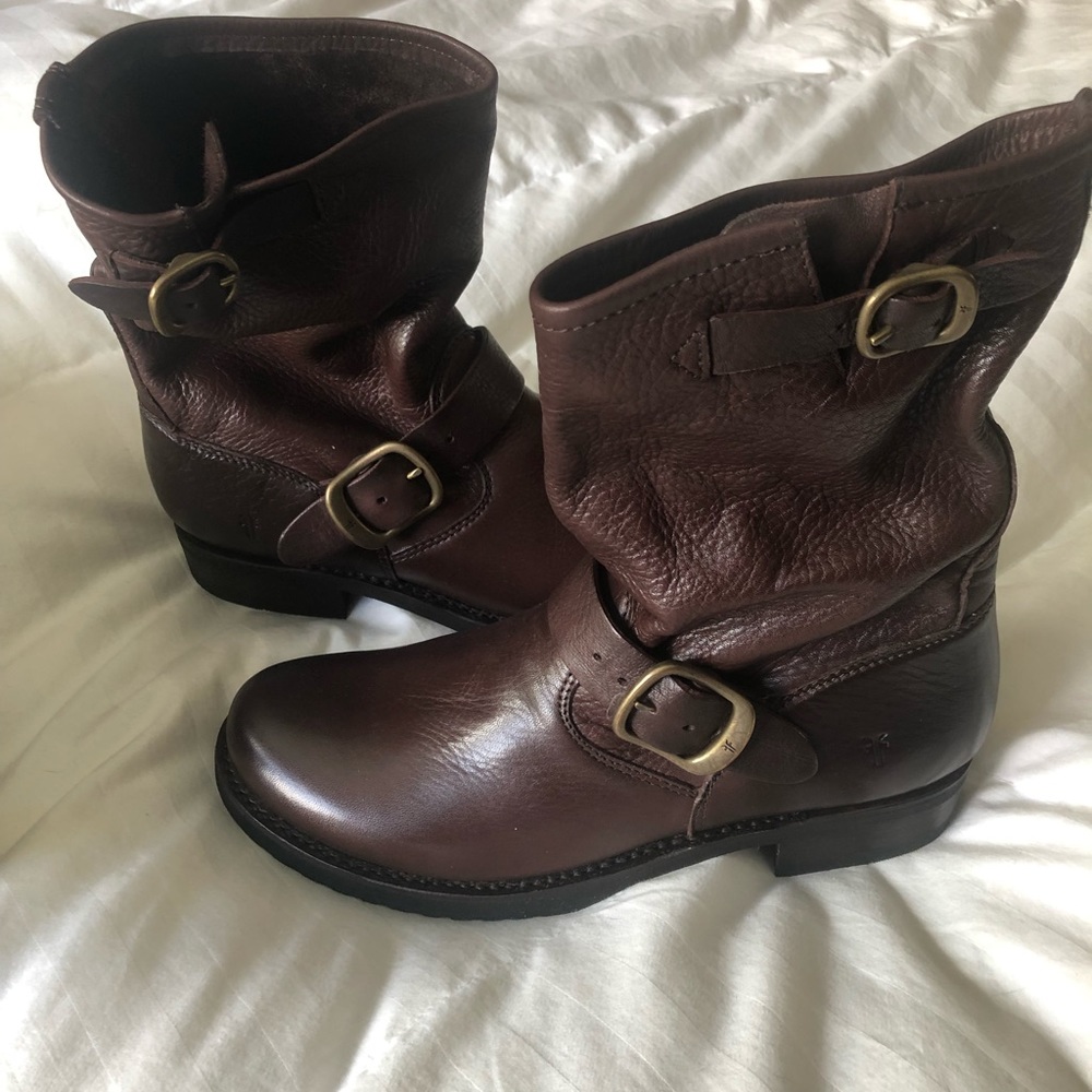 💕 Frye Slouch Boot!